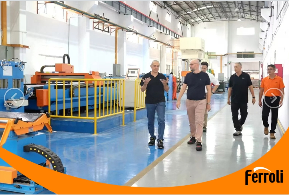 博天堂网站CEO一行光临中国区广东出产基地视察